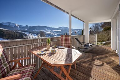 Haus Bergblick | Fahl Grundstücks GbR - Ferienwohnung „Falken“