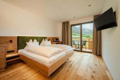 Ferienhof Obergasser & Pension Bergblick - Doppelzimmer mit seitlichem Seeblick