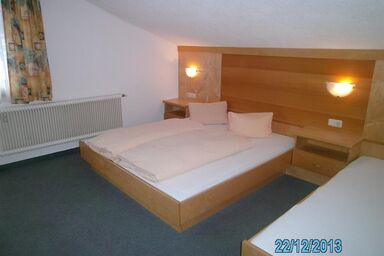 Hirschenhof - Dreibettzimmer