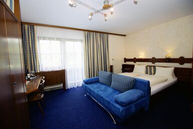 Pension Heidi - Dreibettzimmer mit DU/WC, Balkon