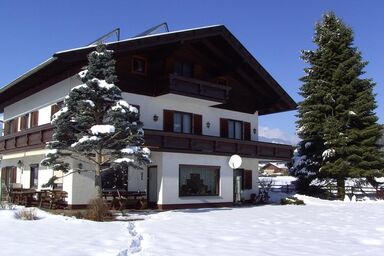 Pension Paßler - Doppelzimmer mit Balkon und Seeblick