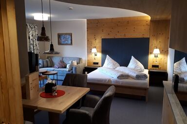 Das Edelweiss - 1-Zimmer-Suite Rohnenspitze