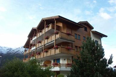 Metropol B21, (Grächen). 3-Bettwohnung