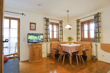 Haus Ambros - Ferienwohnung klein (C) 42 qm, 1 Schlafzimmer, Wohnküche, Balkon