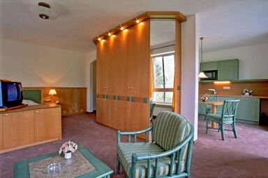 Residenz Alpina Ferienwohnungen - Appartement 3, 7 , - 2 Personen mit Balkon, 40qm