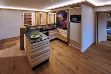 Urlaubshof Kirchmaier - Ferienwohnung Bootshütte, 1-5Pers., 2sep. SZ, 2.OG, Balkon mit Chiemseeblick