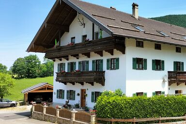Bauernhof Gorihof - Ferienwohnung Nord 50 qm mit separatem Schlafzimmer und Balkon