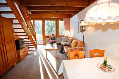 Ferienwohnungen Toni Plenk inkl. Chiemgaukarte - Ferienwohnung 2 65qm, Balkon, Kochnische, 2 Schlafzimmer und 1 Wohnzimmer, 6 P.