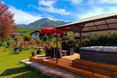 Chiemgauferienwohnungen - Wanderlust und Alpenrose - Wanderlust 72 m², für 4 Personen, 1 sep. Schlafzimmer, WLAN, Terrasse