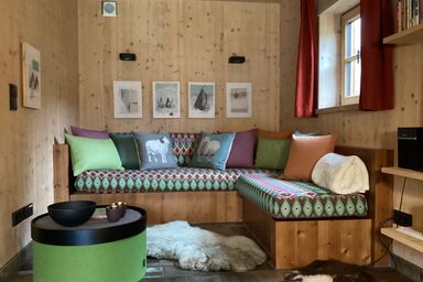 Lohei - Chalets im Chiemgau - Chalet am Birnbaum, ganzes Haus, 140 qm für 2-6 Personen, 2 Schlafzimmer, 2 Bäder, Sauna