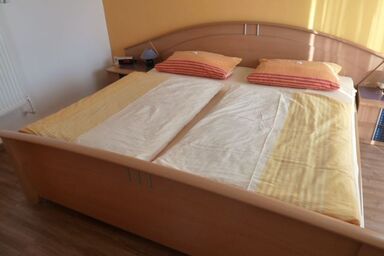 Privatzimmer Reiner Baumeister - Doppelzimmer mit Etagendusche
