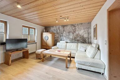 Haus Farbenklang - Wohnung mit Kaminofen & Balkon – warm & gemütlich, kostenlose Sauna & Wellness