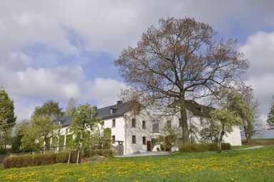 Landhausgarten Bunzmann - Ferienwohnung (OG) im Landhausgarten