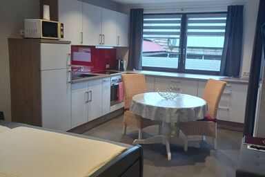 Cafe und Pension Ringer - Appartement im 1. Stock mit Balkon