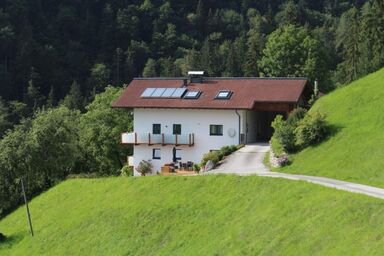 mit Blick auf die Berge - mit Blick auf die Berge .1