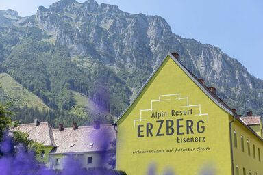 für bis zu 2 Personen - für 5 P. mit IR-Sauna & Sprudelwanne .44