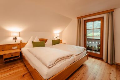Ferienhof Obergasser & Pension Bergblick - Wiesenhäusl für 2-7 Pers.