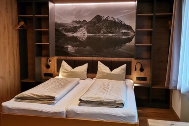 Haus Tuklar - Doppelzimmer Nr. 10 ohne Balkon