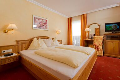 Hotel Taxerhof - Doppelzimmer Bergwelt