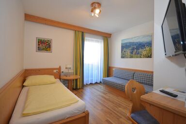 Pension Sonnenhof - Elfriede Kaltschmid - Einzelzimmer "Komfort", Dusche, WC, Balkon