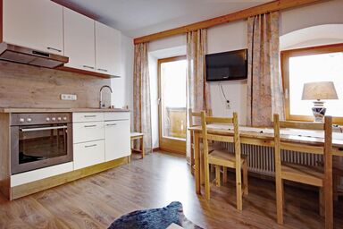 Der Ottenhof- Johanna Mühlbacher - Apartment Ottenhof, Dusche, WC, 2 Schlafräume