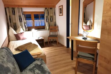 Haus Sonnleitn - Einzelzimmer mit Dusche, WC