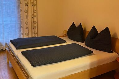 Haus St. Martin - Zimmer Verwallsee – Doppelzimmer, Etagendusche/Etagen-WC