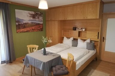 Frühstückspension Zanschbach - Doppelzimmer, Bad, WC, Balkon