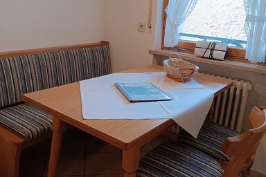 Haus Obermaiselstein - Ferienwohnung Margerite - 1 Schlafzimmer, Balkon