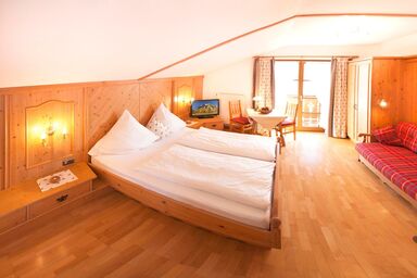 Ferienhof zum Baur - "Karwendelblick" Fewo/1 Schlafraum/Dusche, WC