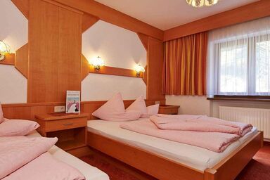 Pension Alpenruhe - Dreibettzimmer