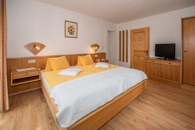 Moser-Meiling, Pension - Einzelzimmer mit Dusche, WC