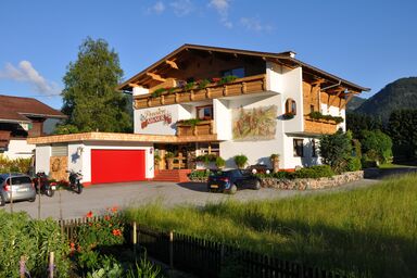 Pension Aigner - Birgit Aigner - Doppelzimmer, Dusche, WC,TV, Balkon