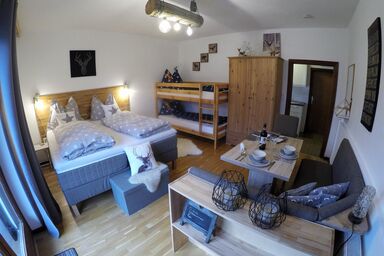 Ferienwohnung Zeber - Apartment 4/Fewo, Dusche, WC, 1 Schlafraum