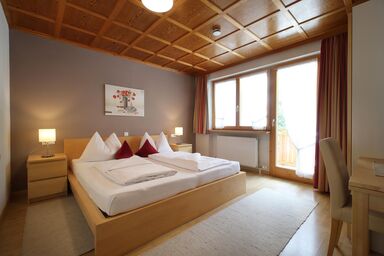 Bergkristall - Zimmer 11 - Doppelzimmer+Balkon