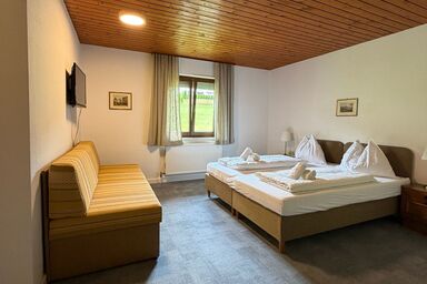 Landhaus Meingast - Doppelzimmer ohne Balkon 2