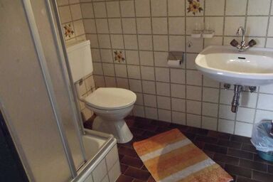 Haus Margit - Doppelzimmer mit DU/WC,TV, teilw.Balkon