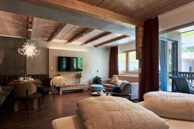 Home 2