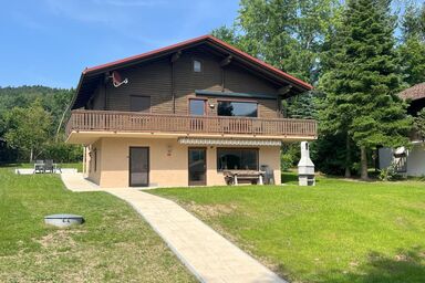 Feriendorf im Bayerischer Wald - Ferienhaus Haus 44 – Feldblick | 150 m² für bis zu 14 Personen