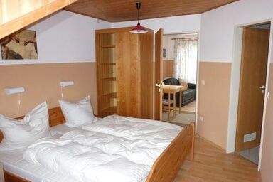 Gemütliche Wohnung in Zandt mit Möbliertem Balkon