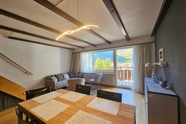 Adora 15 Mountainview