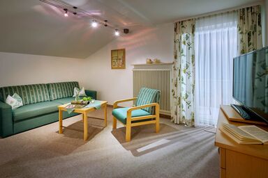 Gäste- und Appartementhaus Stachl - Ferienwohnung Tulpe, bis 2 Personen, Dachgeschoss, 40 qm