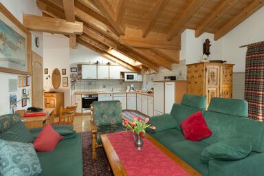 Ferienwohnungen Penners - Ferienwohnung Kampenwand, separates Schlafzimmer und Süd-Balkon, 70 qm