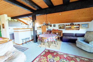 Feichtenhof in Siegsdorf - Ferienwohnung Nr. 10, 85 qm, 1 Schlaf- und 1 Wohn-/Schlafzimmer, Balkon