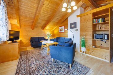 Ferienwohnung Klöpping inkl. Chiemgaukarte - Ferienwohnung 78qm, Balkon, Kochnische, 2 Schlafzi., 1 Wohnzimmer., 4 P.