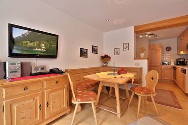 Ferienwohnungen Neuhausenlehen - Ferienwohnung Steinberg, 1-2 Personen, 55 qm, Bad+Dusche/WC, Balkon, TV, W-LAN