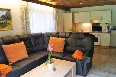 Gästehaus Schmuckenhof - Ferienwohnung 10 Göll für 1-4 Personen
