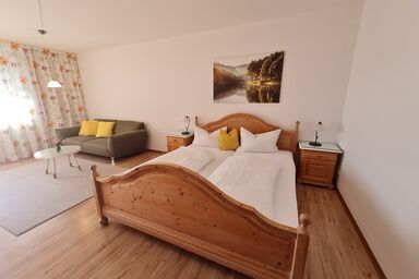 Gästehaus Radlerhof in Gstadt am Chiemsee - Ferienwohnung Bodensee mit 55 qm mit Balkon