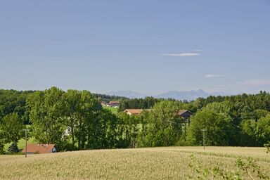 Ferienhof Dirnberg - 5-Sterne-Ferienwohnung mit Südbalkon für 1-8 Personen, 105 qm