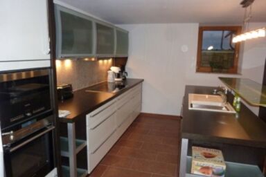Landhaus Heuchen - Große Familienwohnung 96 m², Komplettausstattung und 70 m² Terrasse